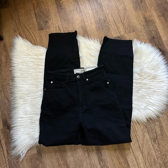 EVERLANE The Curvy Way High Jean In Black - Picture 3 of 7